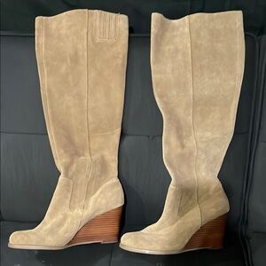SOLE SOCIETY Women's Tan Wedge Boots